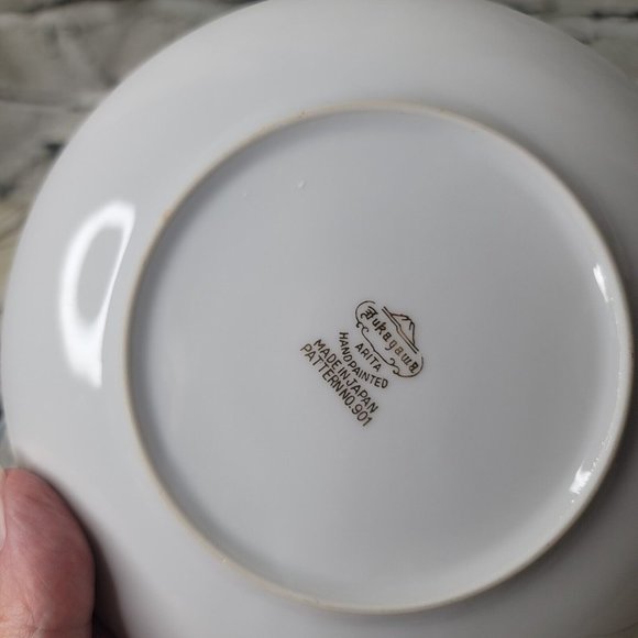 Fukagawa Arita 901 Japan Set of 2  7.5 Inch Dessert Plates Gold Bamboo - Picture 3 of 3